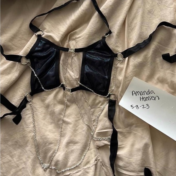 Honeiibeth rave top - Picture 1 of 5